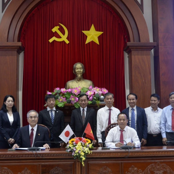 HỢP TÁC VỚI BÊN NHẬT