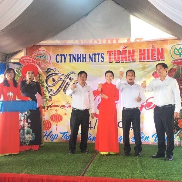 Các buổi tiệc - du lịch